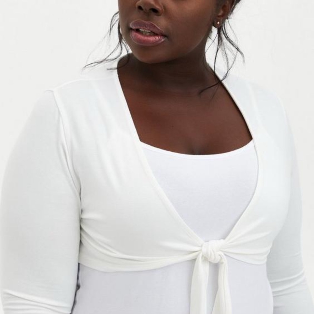 Torrid White 3/4 Sleeve Tie-Front Blouse - Picture 2 of 3